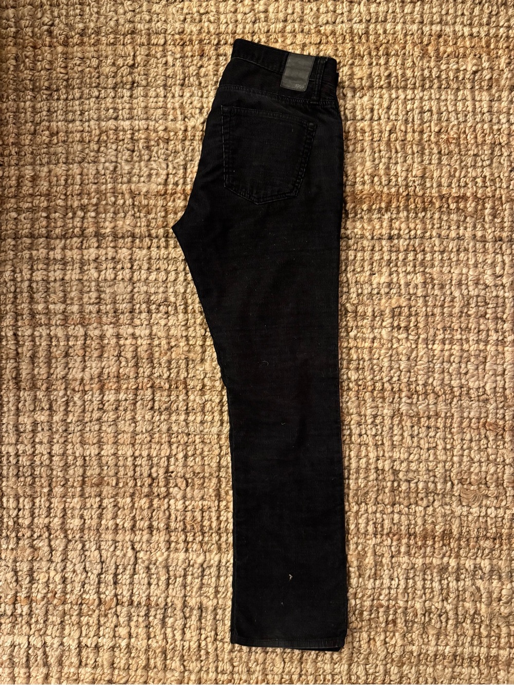 Gap 1969 Slim Fit Corduroy Pants – Black